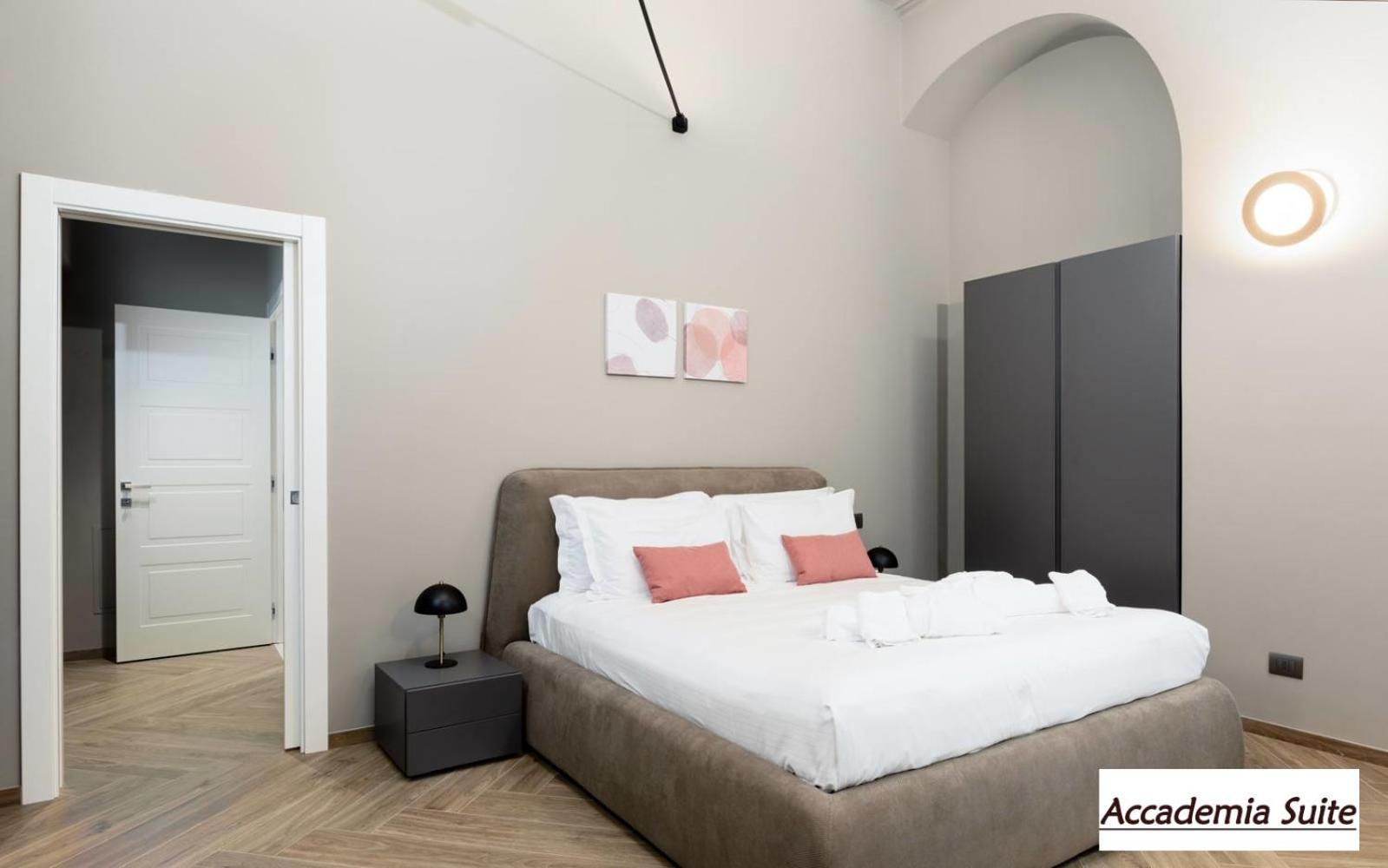 Q71 Timeless Suites Torino Exterior foto